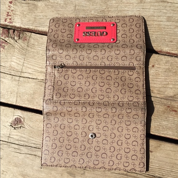 Guess wallet - Picture 5 of 7